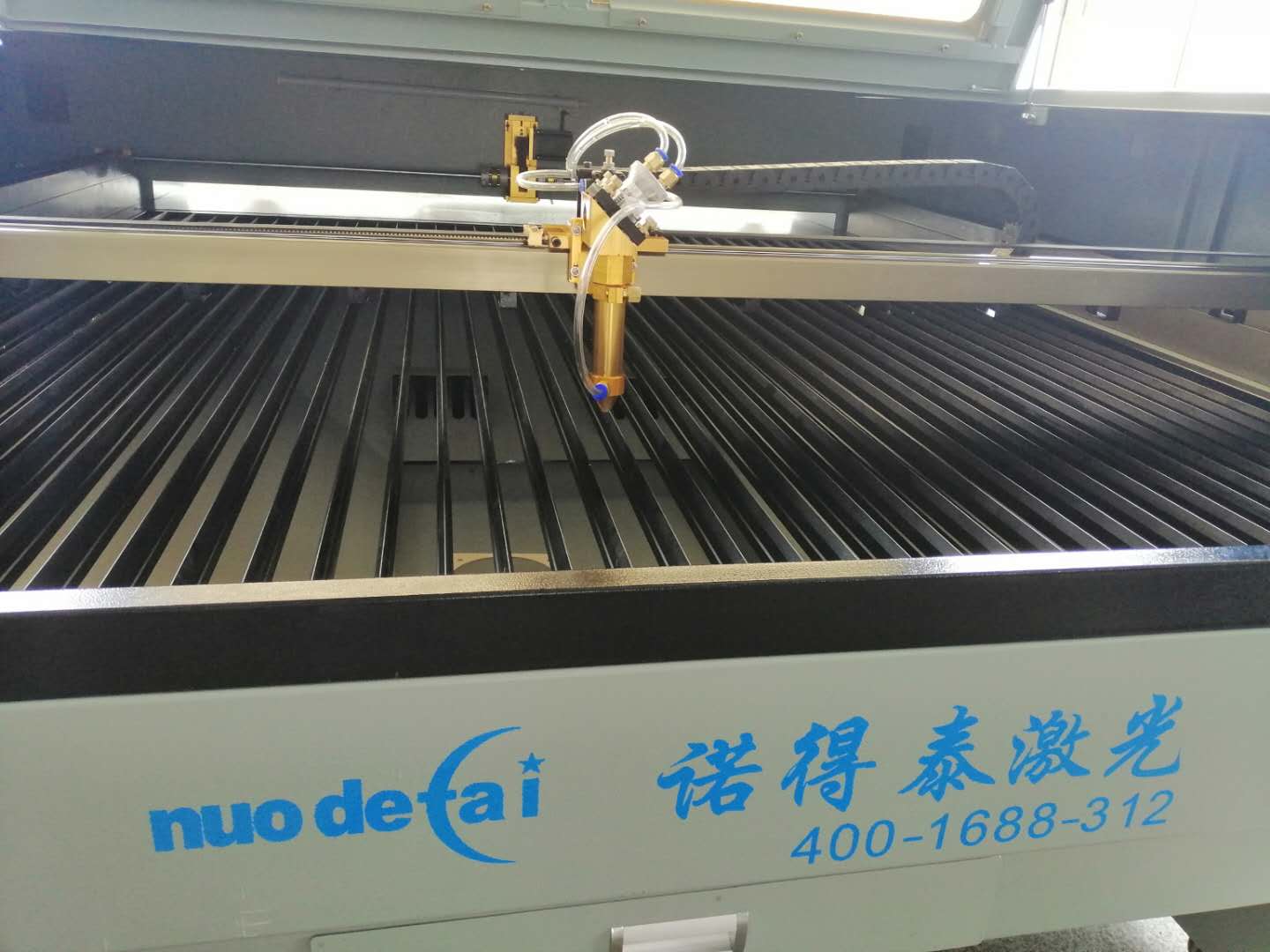 夏天要注意非金屬激光切割機(jī)的一些保養(yǎng)事宜！
